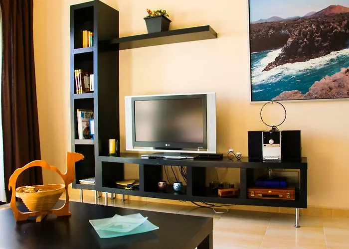 Puerto Del Carmen Pool * Πουέρτο Ντελ Κάρμεν